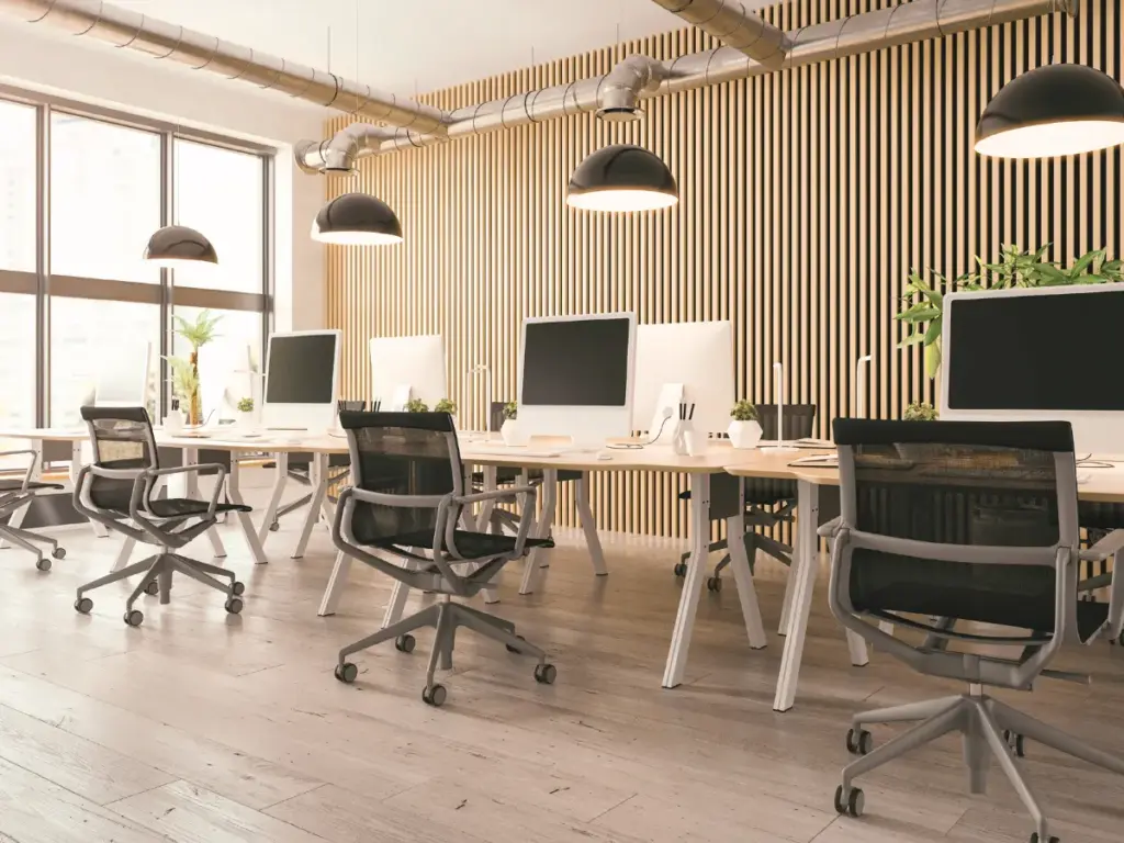 Gewerbeumbau in Berlin mit modernisiertem Büro