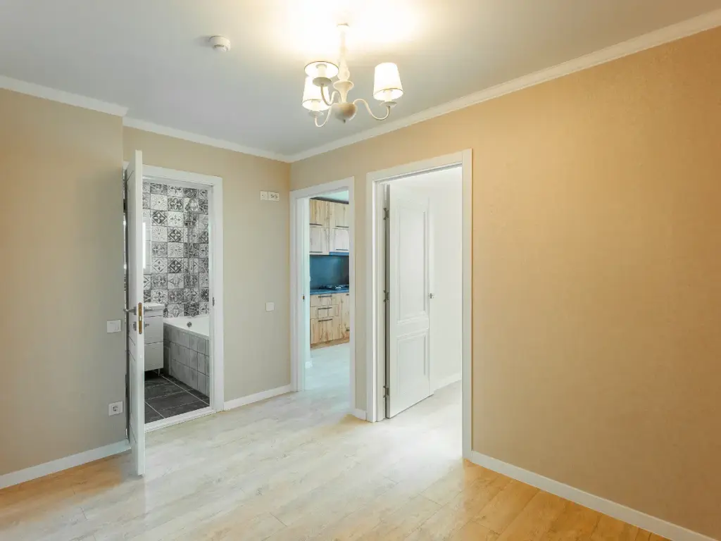 Wohnungssanierung in Berlin mit modernem Wohnraum